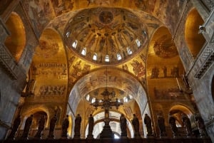Venezia: Markusbasilikaen, Dogepalasset og Murano-tur
