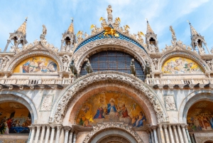 Venice: St. Mark's Basilica and Gondola Morning Tour