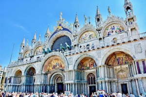 Venice: St. Mark's Basilica and Gondola Morning Tour