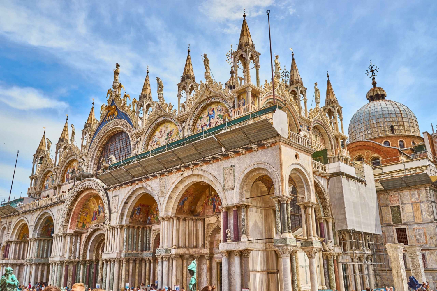 Venice: St. Mark's Basilica, Doge Palace, and Gondola Ride