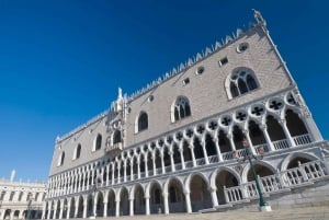 Venedig: Markuskyrkan, Dogepalatset och en tur med gondol