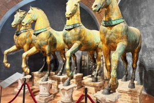 Venezia: tour guidato della Basilica di San Marco con opzione terrazza