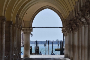 Venice:St. Mark's Basilica Guided Tour with Terrace & Museum