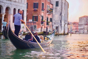 Venice: St. Mark's Basilica and Gondola Morning Tour