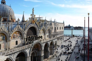 Venice: St. Mark's, Walking Tour and Gondola Combo