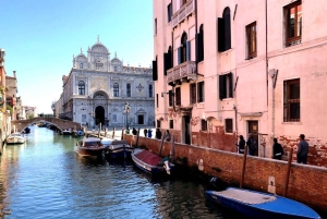 Venice: St. Mark's, Walking Tour and Gondola Combo