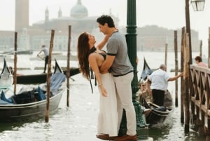 Veneza: sessão de fotos de gôndola contando histórias