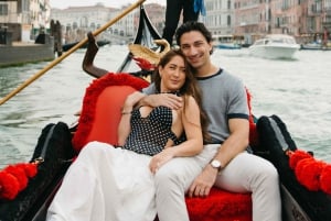 Veneza: sessão de fotos de gôndola contando histórias