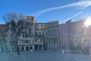 Venice: Street Food Tour Cicchetti & Spritz with Local Guide