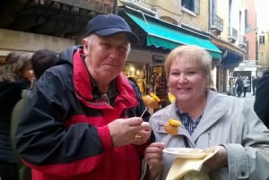 Venetsia: Street Food Tour paikallisen oppaan ja maistiaisten kanssa.
