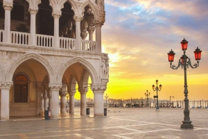 Stroll The Halls of Doge's Palace on a Guided Tour in Venice