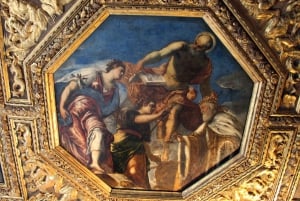 Kävele Dogen palatsin saleissa opastetulla kierroksella Venetsiassa