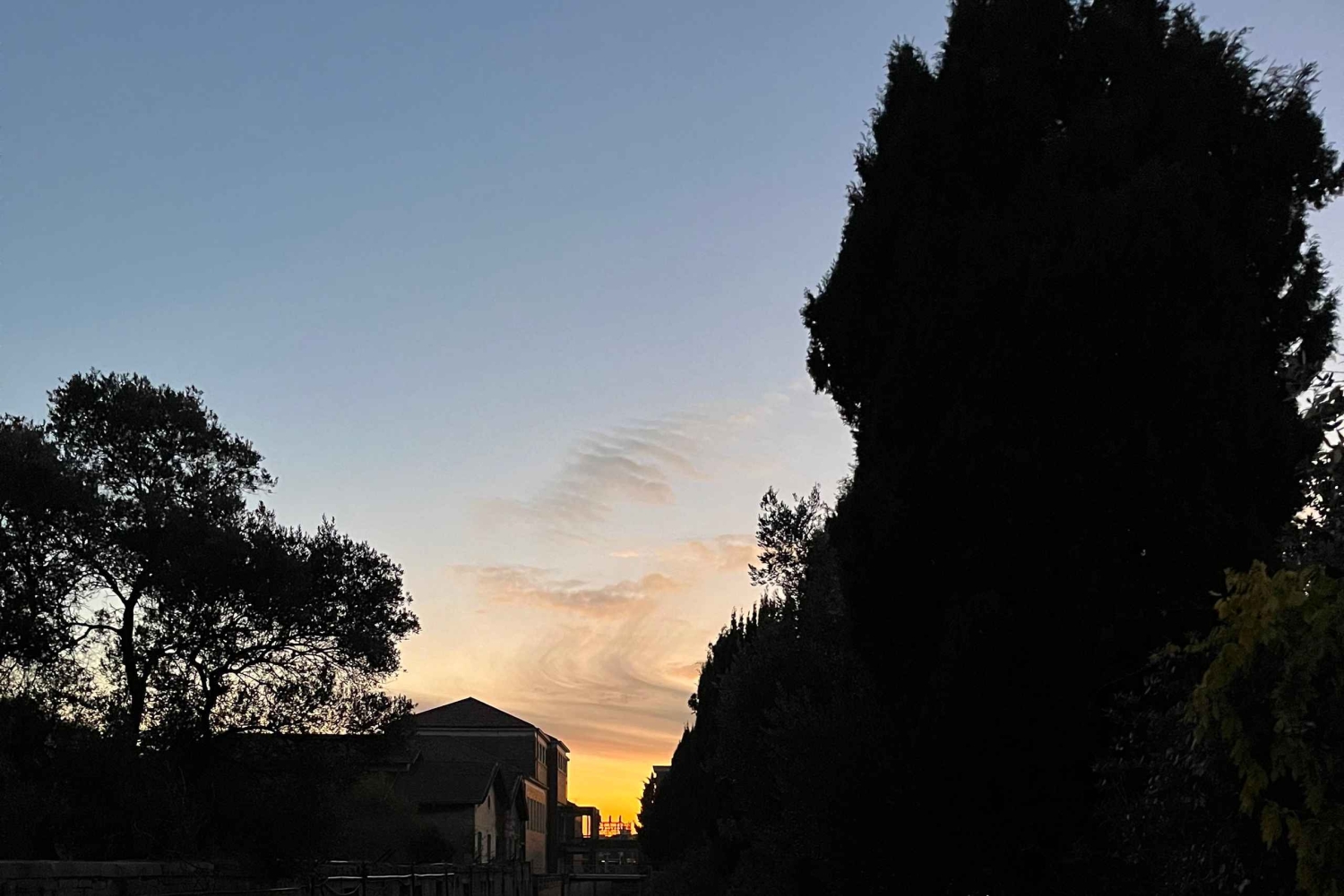 Venice: Sunrise Walking Tour with Espresso