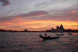 Wenecja: rejs wycieczkowy o zachodzie słońca z aperitifem