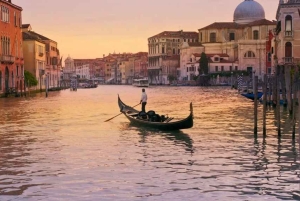 Venedig: Gondel Tour bei Sonnenuntergang oder am Abend