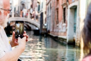 Venice: Traditional Shared Gondola Ride