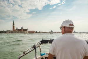 Venice: Transfer to/from Airport Shared by Water Taxi & Van