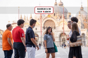 Venice: Unusual Sights Walking Tour with Optional Gondola