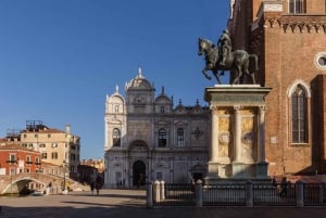 Venice: Unusual Sights Walking Tour with Optional Gondola