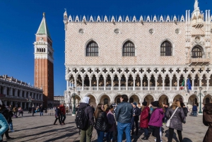 Venice: Unusual Sights Walking Tour with Optional Gondola