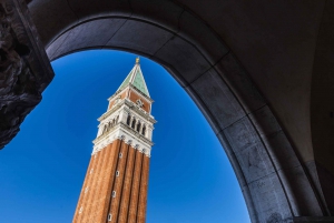 Venice: Unusual Sights Walking Tour with Optional Gondola