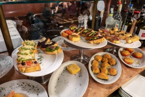 Venice: Venetian Style Carnival Pub Crawl