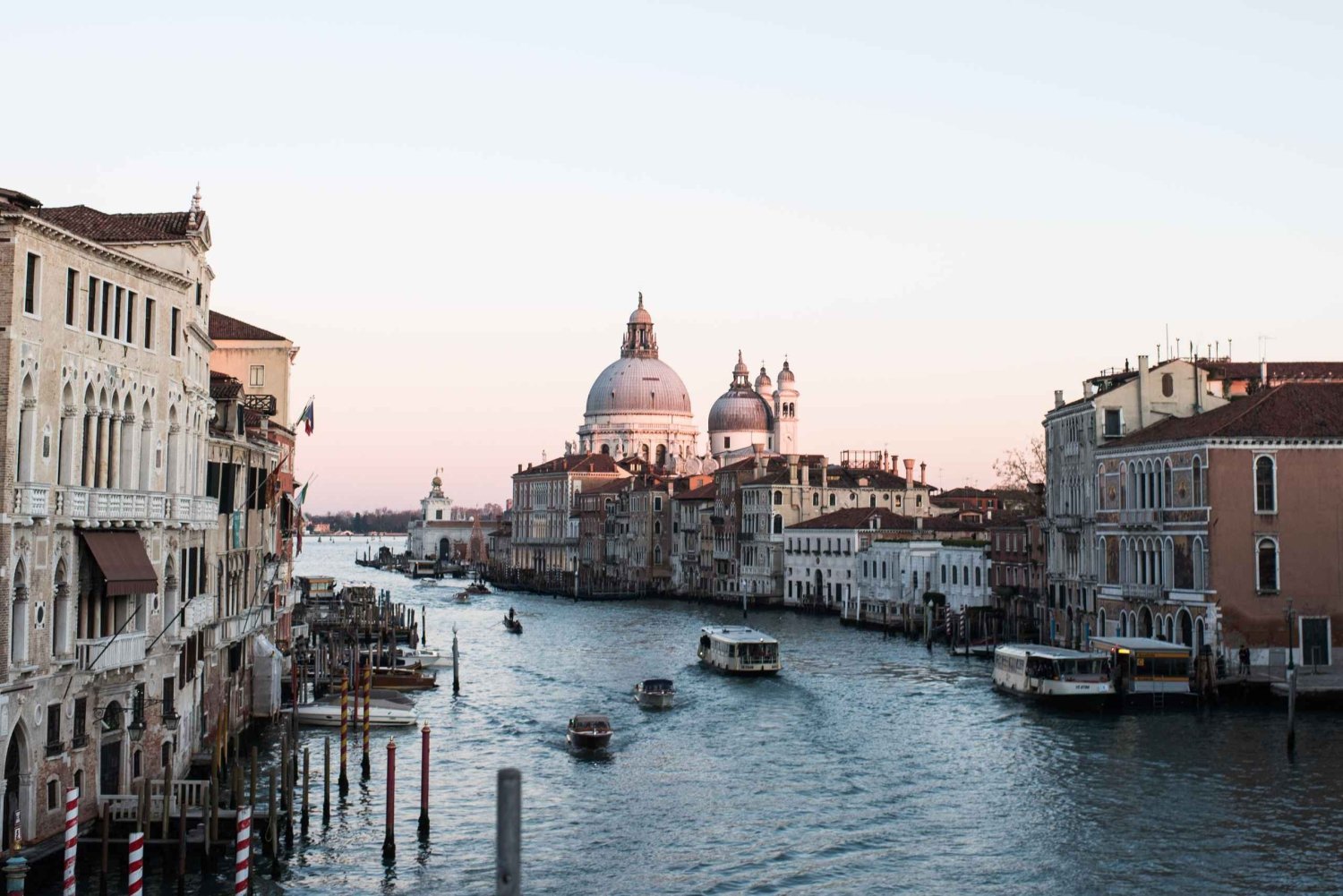 Venice: Walking Tour and Cooking Class with a Local