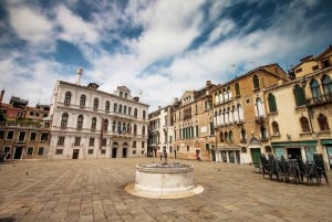 Venice: Walking Tour & Gondola Ride