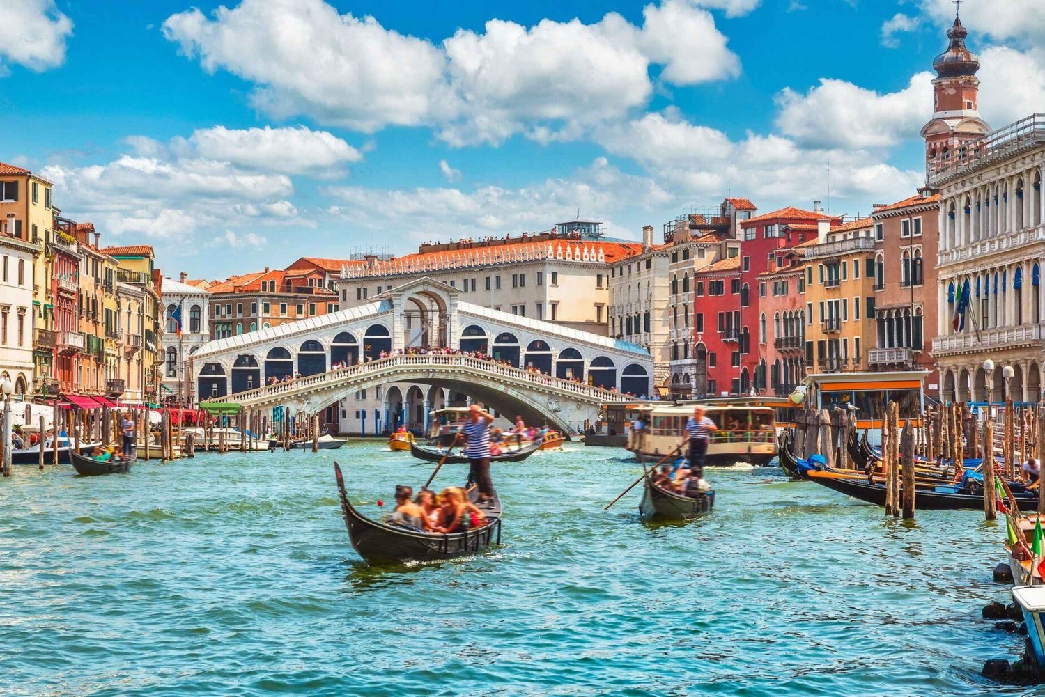 Venice: Walking Tour of Iconic Sites