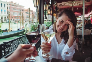 Venice: Private Walking Tour with Local Food Wine Tasting