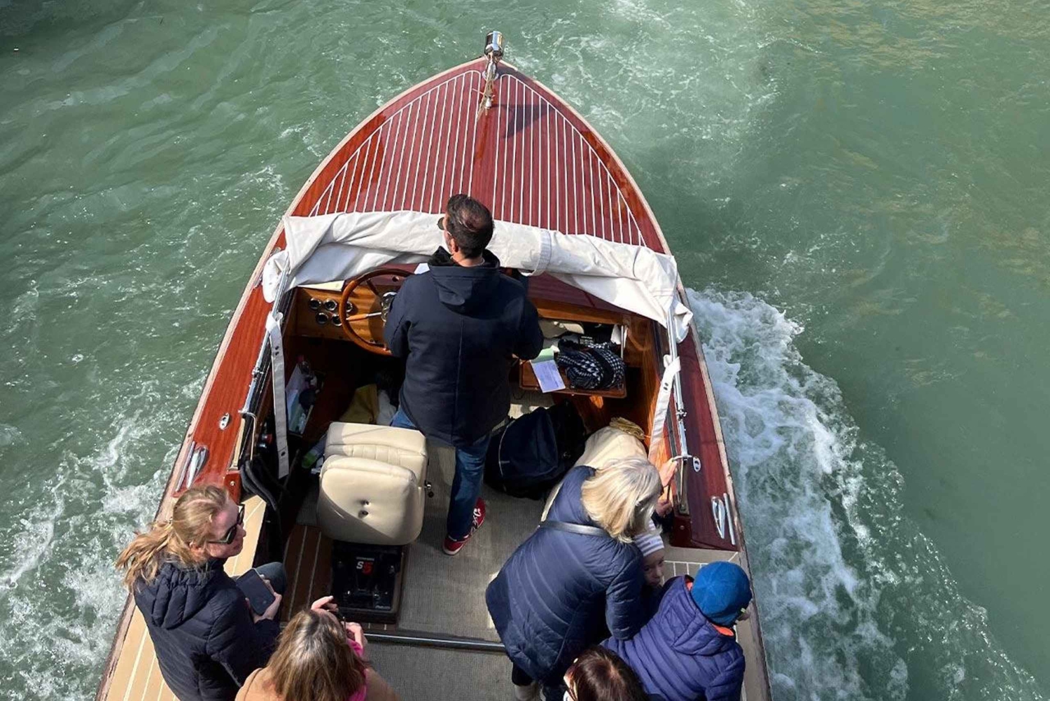Venedig: Vattentaxi från stationen till stadskärnan/hotellet