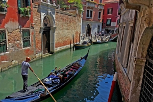 Venice's Private Gondola: Romantic Serenade