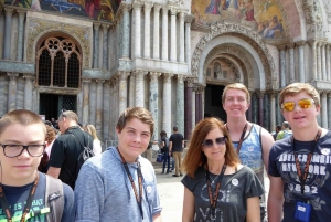 Walking Tour to Uncover the Hidden Venice