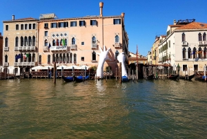 Walking Tour with optional motor boat Ride