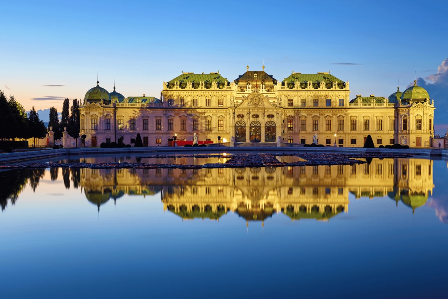 Tour a pie privado del Museo Beldevere