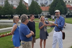 ベルヴェデーレ宮殿と博物館ツアー