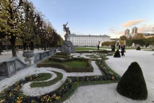 Bratislava/Wenen: dagtrip naar Melk, Salzburg en Hallstatt