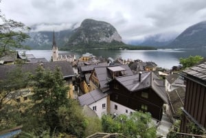 Bratislava/Wenen: dagtrip naar Melk, Salzburg en Hallstatt