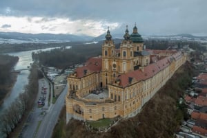 Bratislava/Wenen: dagtrip naar Melk, Salzburg en Hallstatt