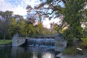 Vienna: Day Trip - Castles around Vienna + underground lake