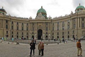 City Walk: Highlights of The Historic Center of Vienna