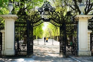 Rodzinna wycieczka z transportem do Muzeum Dzieci Schonbrunn w Wiedniu
