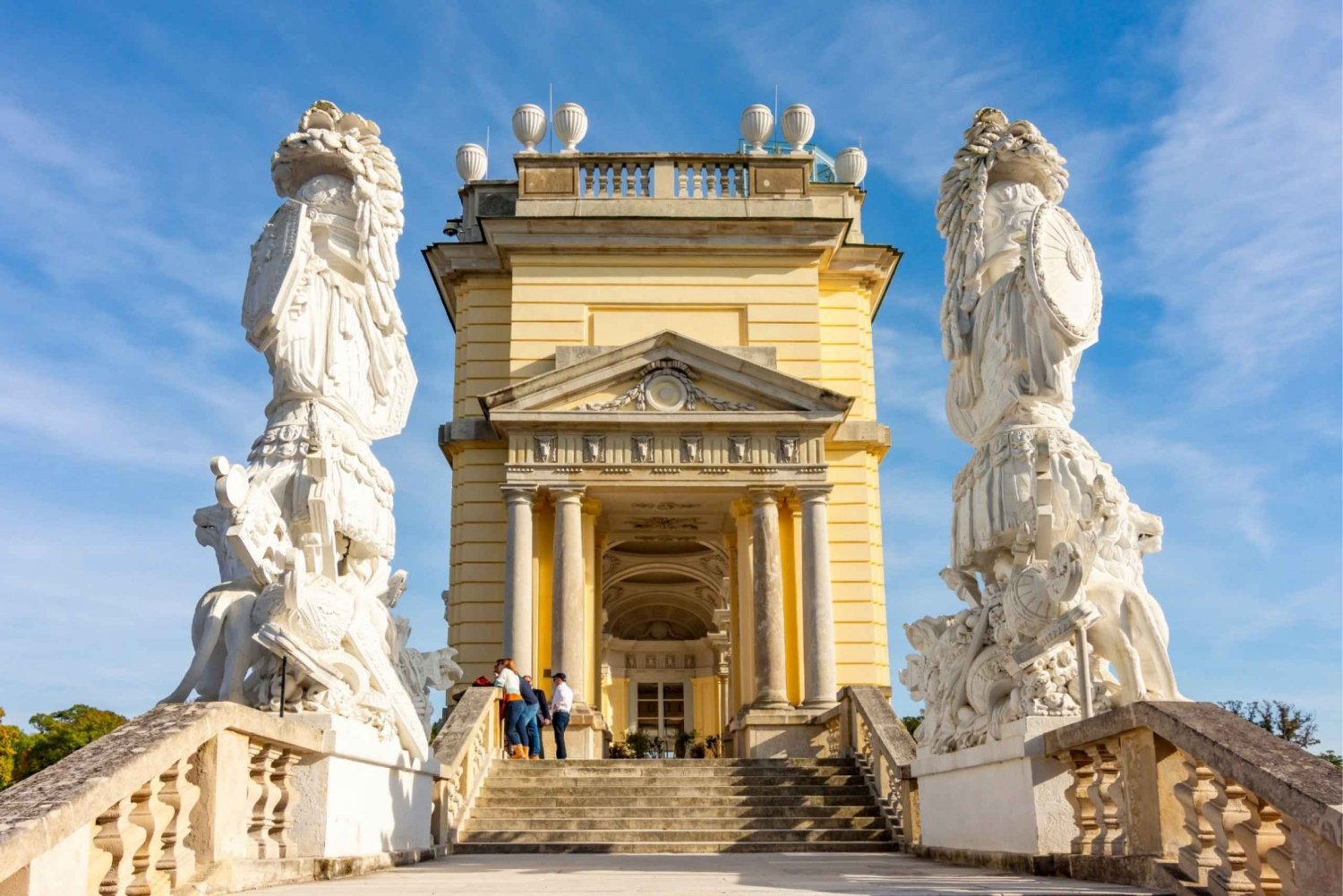 Admiring-Festive-Decorations-at-Schonbrunn-Palace