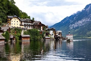 Vienna: Melk, Hallstatt and Salzburg Tour with Boat Ride