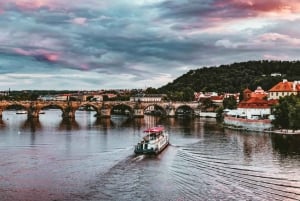 From Bratislava/Vienna: Day trip to Prague with Photographer