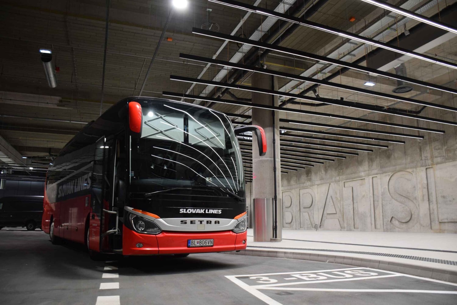 Desde Bratislava/Viena: Traslados rápidos y cómodos en autobús