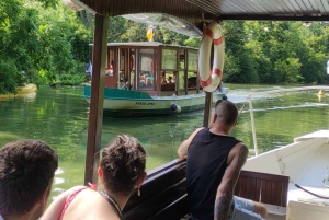 Wienistä ja Bratislavasta: Moravia: Lednicen linna ja puisto