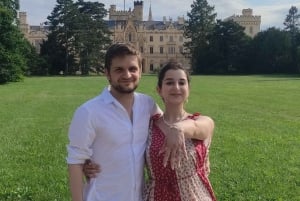 Wienistä ja Bratislavasta: Moravia: Lednicen linna ja puisto