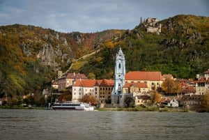 Ab Wien: Bootsfahrt nach Dürnstein und in die Wachau