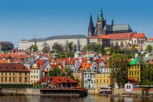 From Vienna: Full-Day Private Trip to Prague